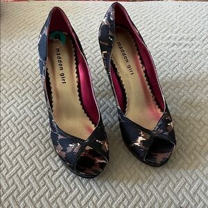 Madden Girl Black and Pink Patterned Heels